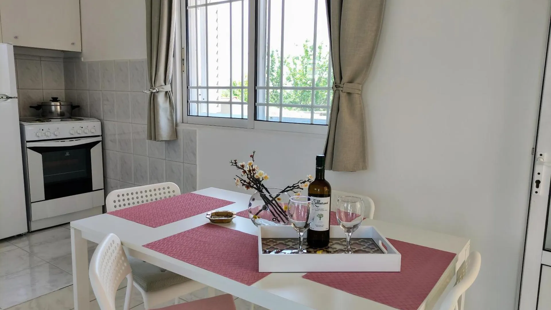 Villa Katerina'S Countryside And Sea House Nea Iraklia Grecia